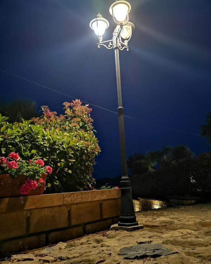 Villa Russo Caltanissetta Exteriör bild